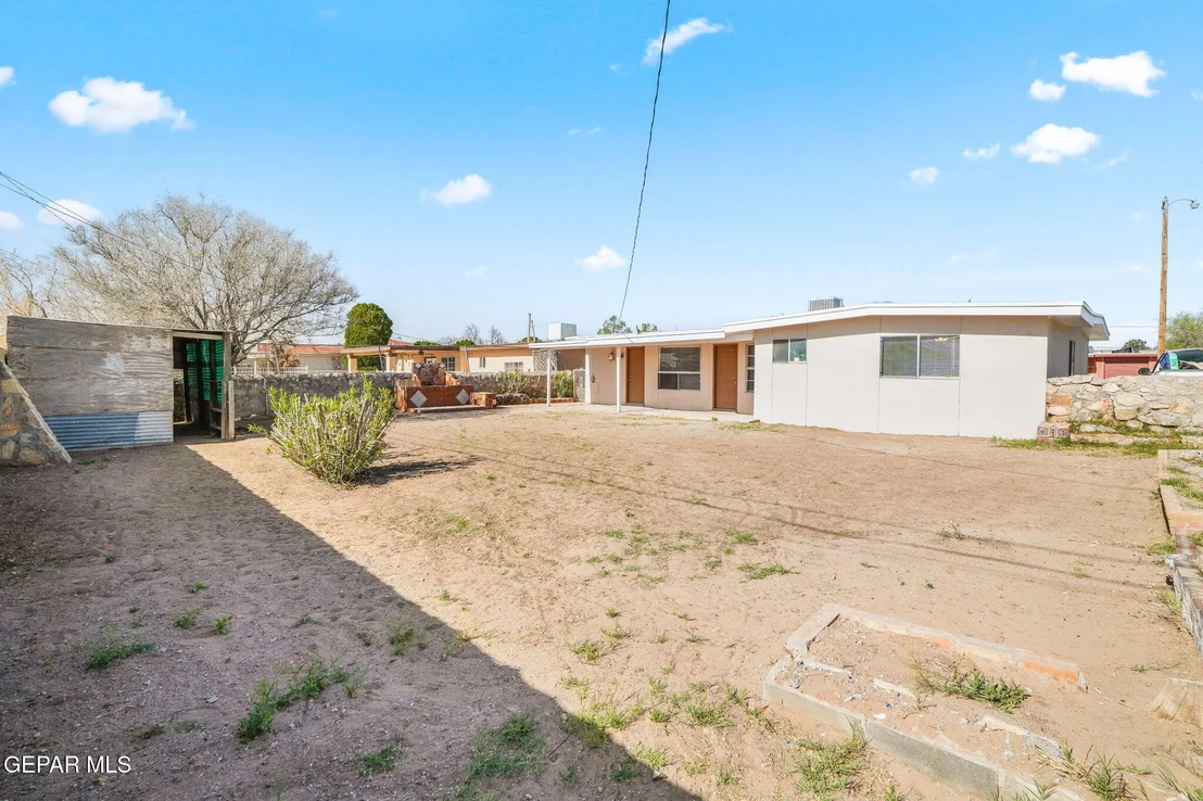 Photo of 8282 VALLE PLACIDO Drive