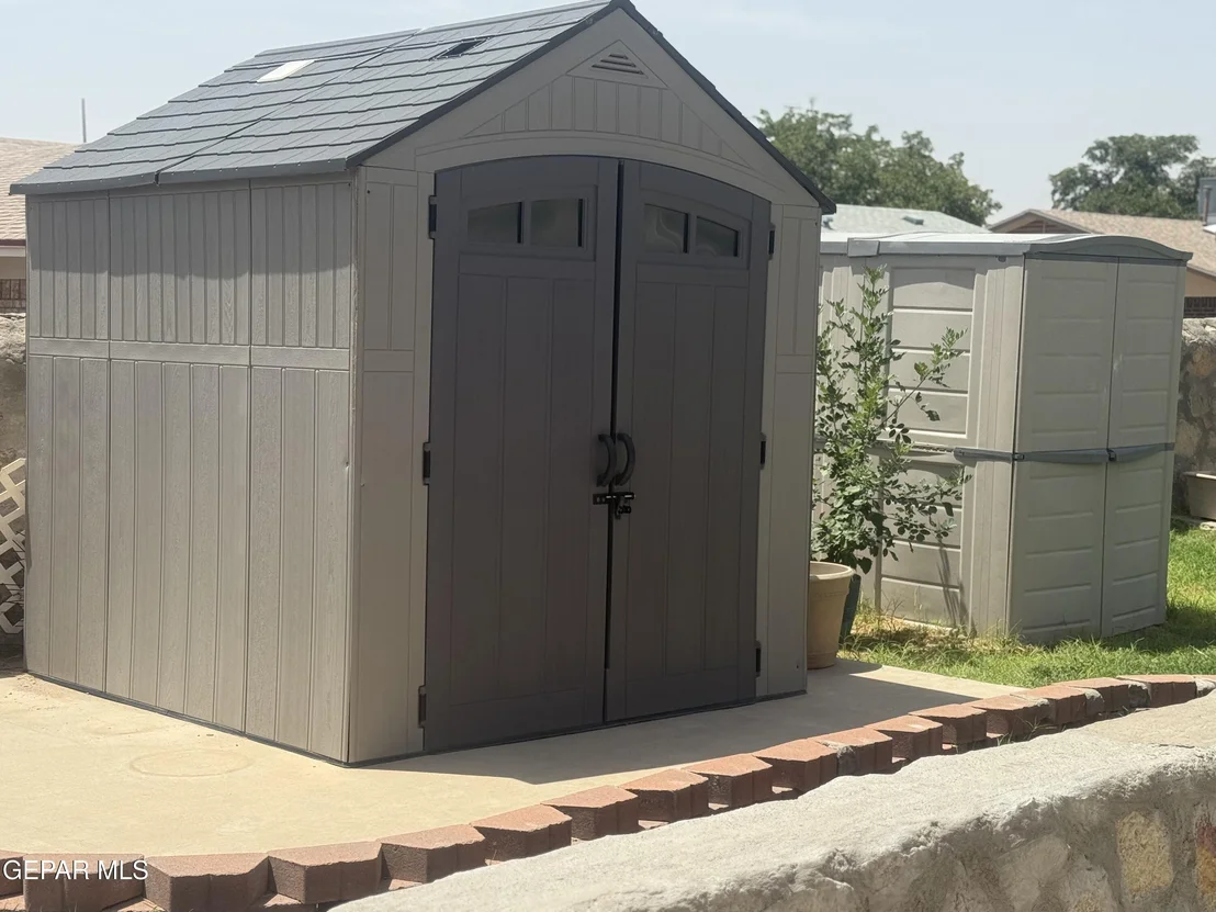 Photo of 5744 Longview Circle