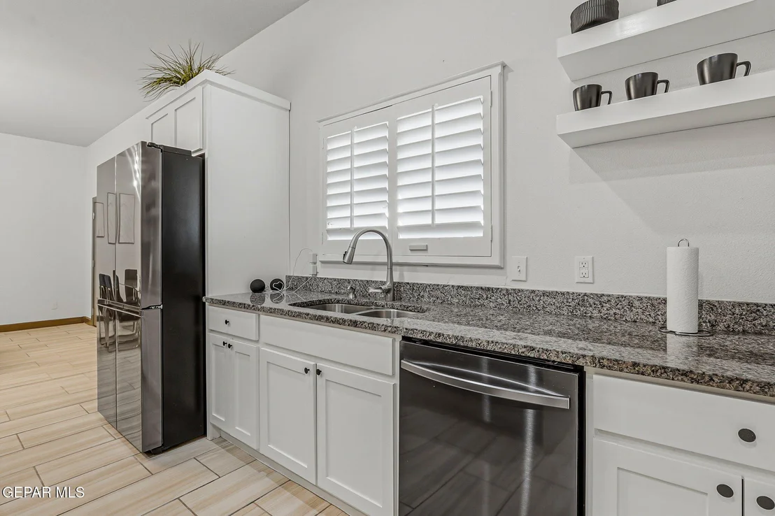 Photo of 6036 Oleaster Drive
