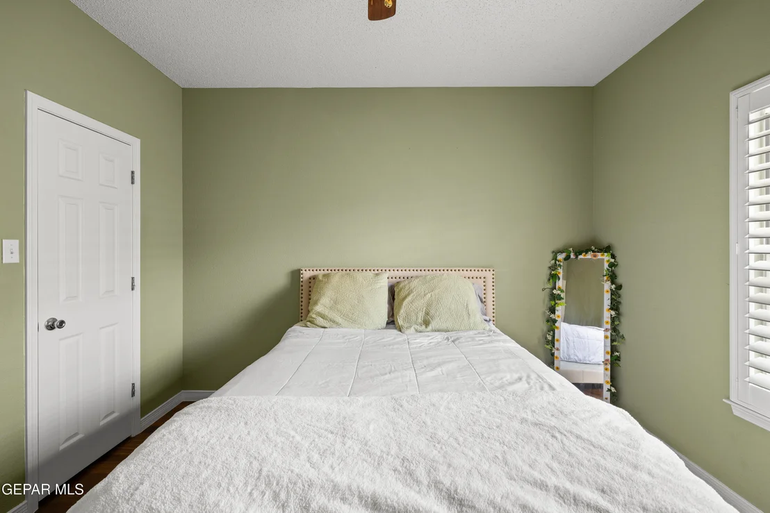 Photo of 1000 SUN RIDGE Drive