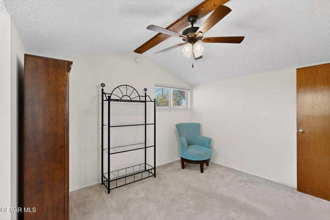Photo of 537 RIDGEMONT Drive