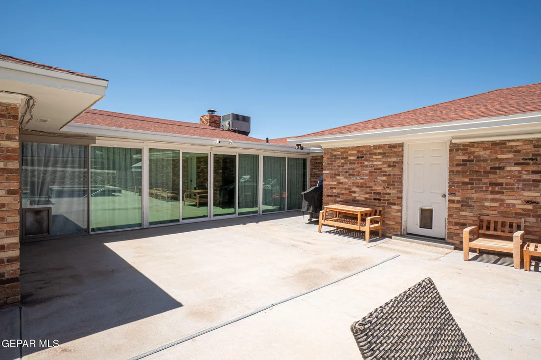 Photo of 9707 DARWAY Drive