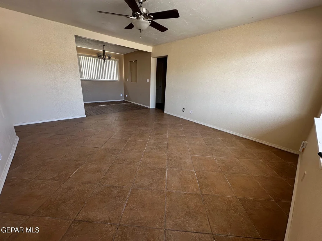 Photo of 8124 BURNHAM Road