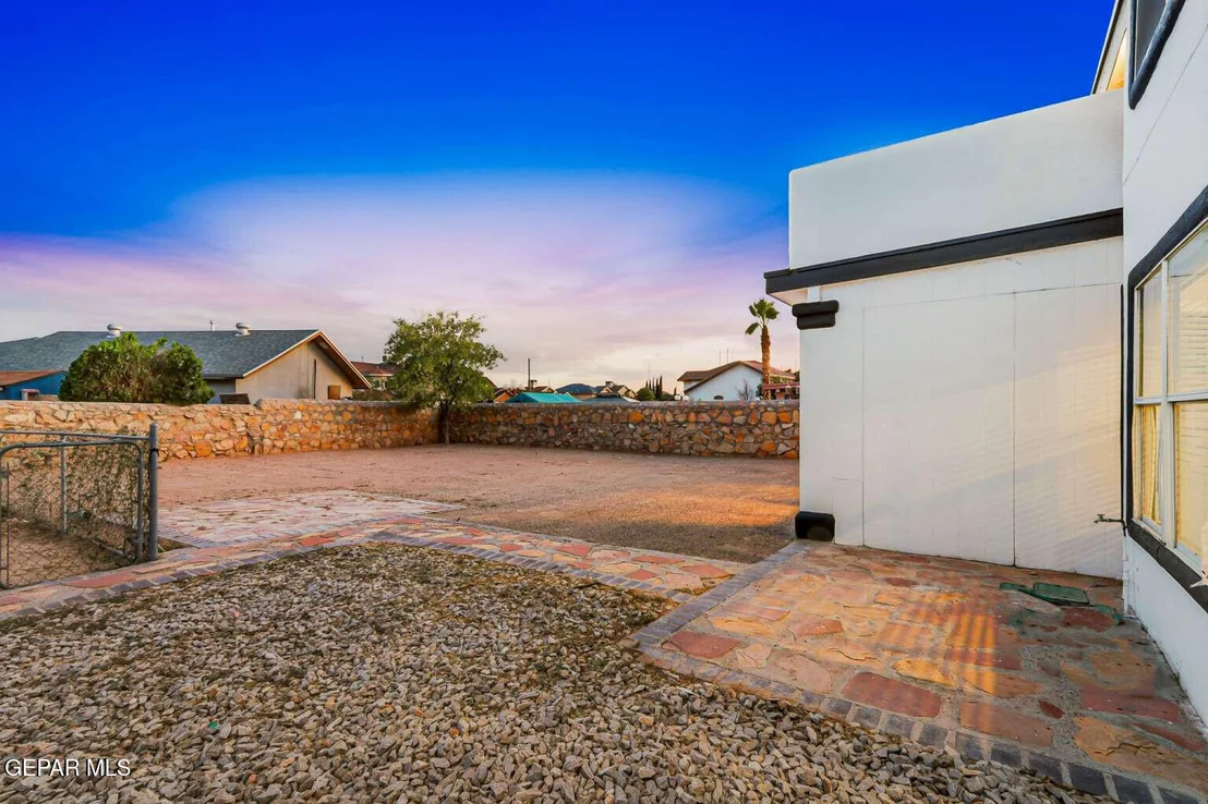 Photo of 12404 PASEO LARGO Circle