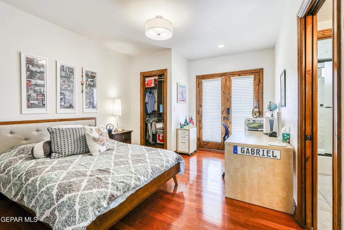Photo of 6309 VIA SERENA Drive