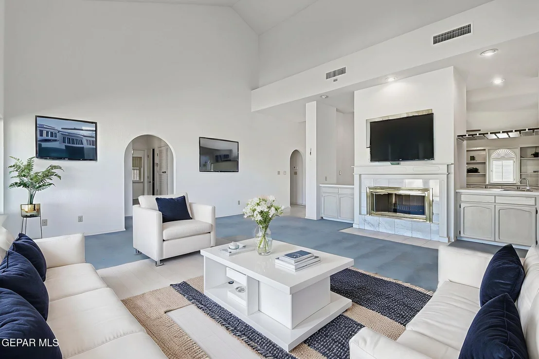 Photo of 401 Sharondale Drive