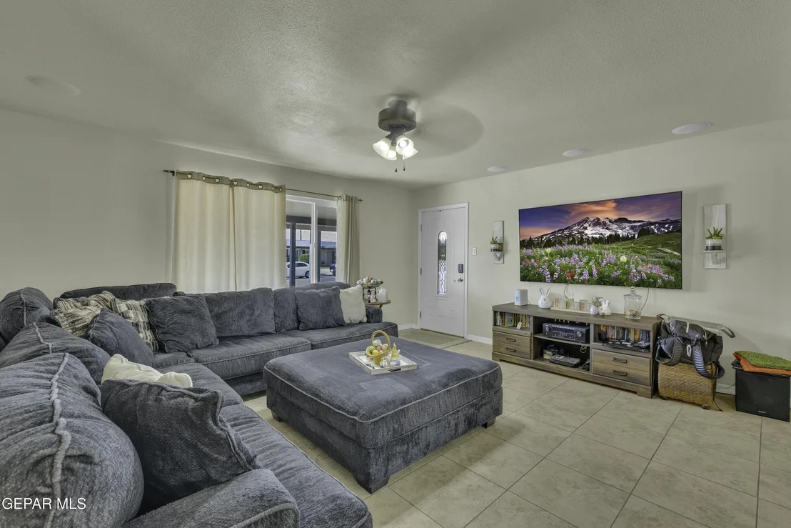 Photo of 9601 Selkirk Drive