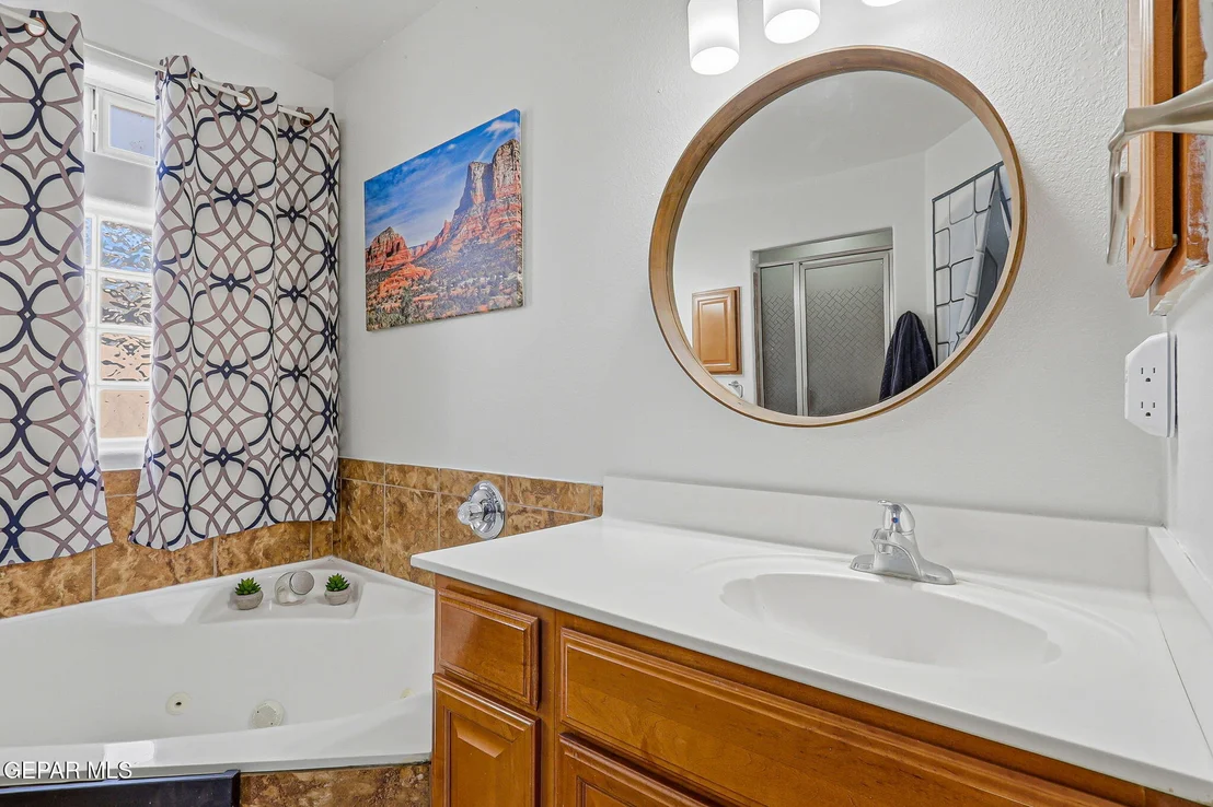 Photo of 10908 NORTHVIEW Drive