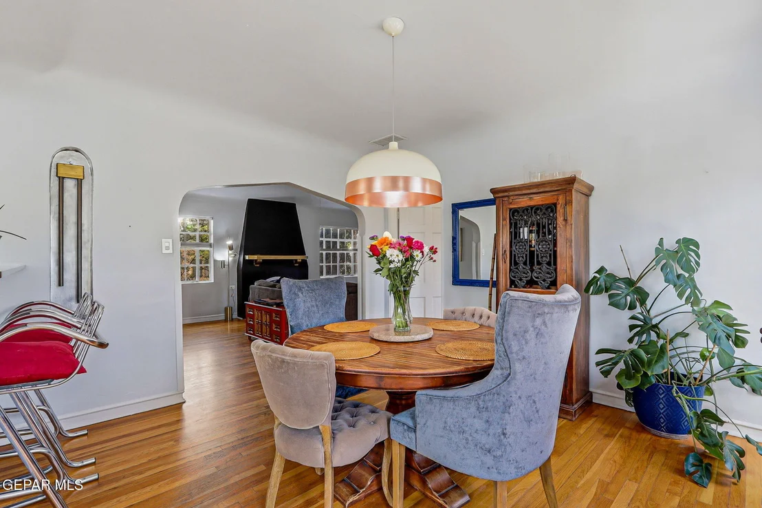 Photo of 700 E BALTIMORE Drive