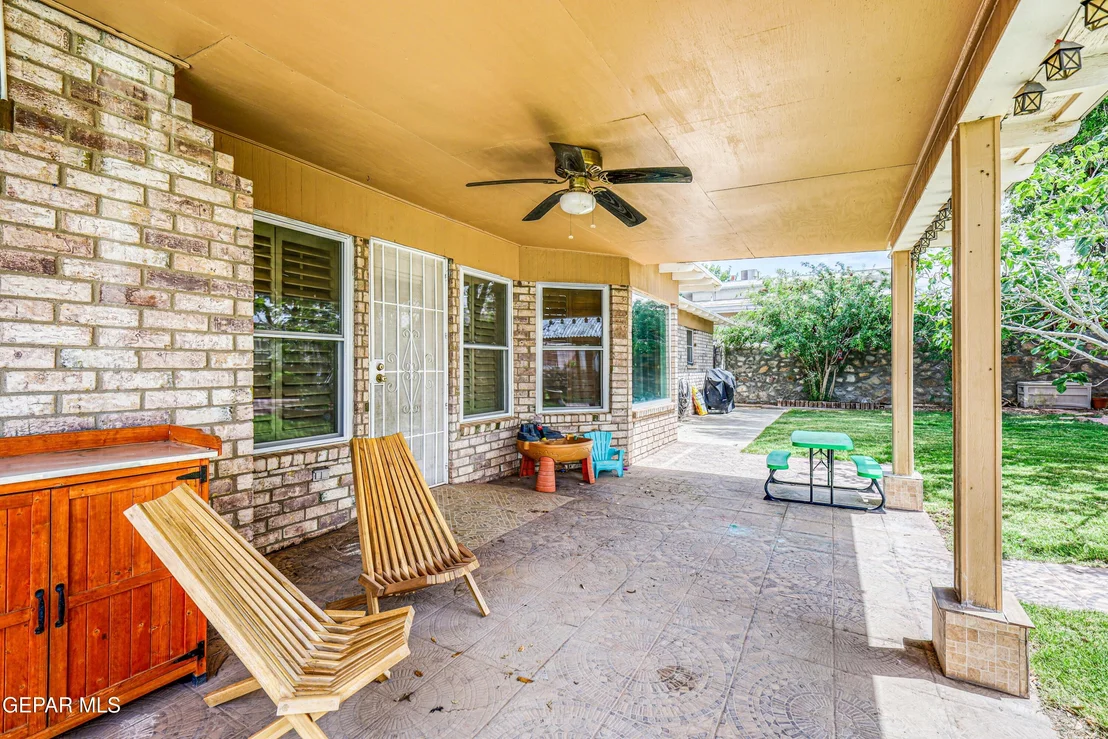 Photo of 708 SOMERSET Drive