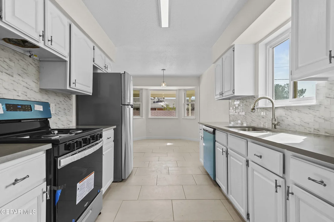 Photo of 936 ONEIDA Drive