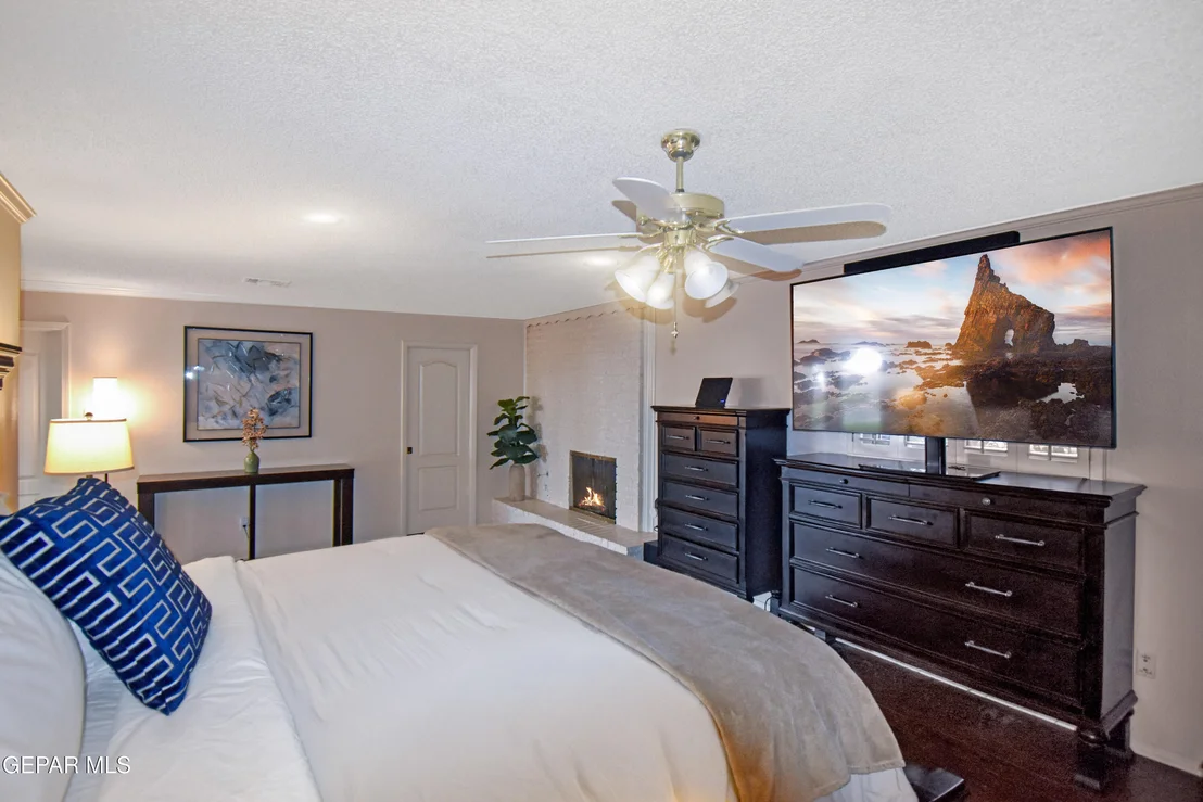 Photo of 849 River Oaks Drive