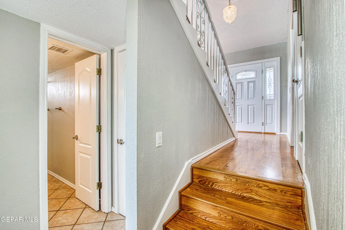 Photo of 2915 STONE EDGE Road