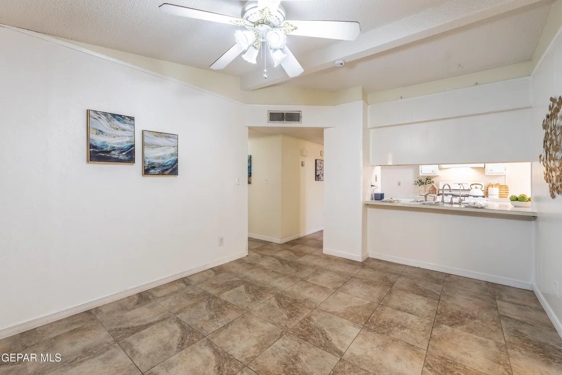 Photo of 332 CARNIVAL Drive