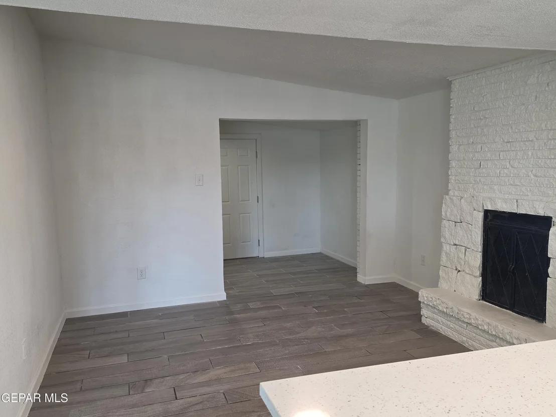 Photo of 331 CARNIVAL Drive