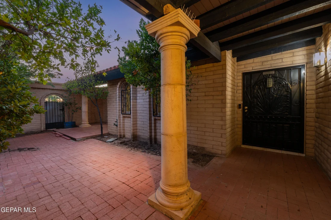 Photo of 401 Sharondale Drive