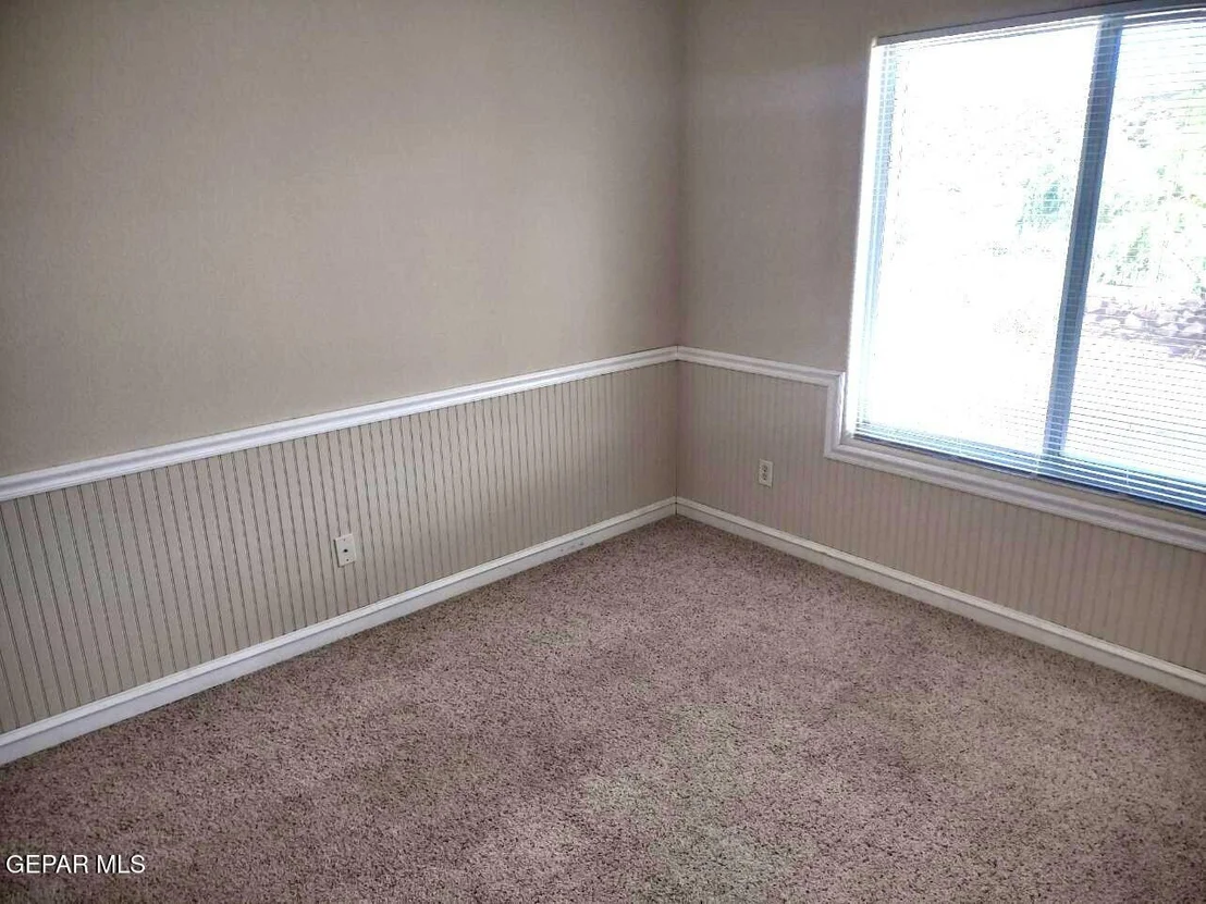 Photo of 633 Bariloche Drive