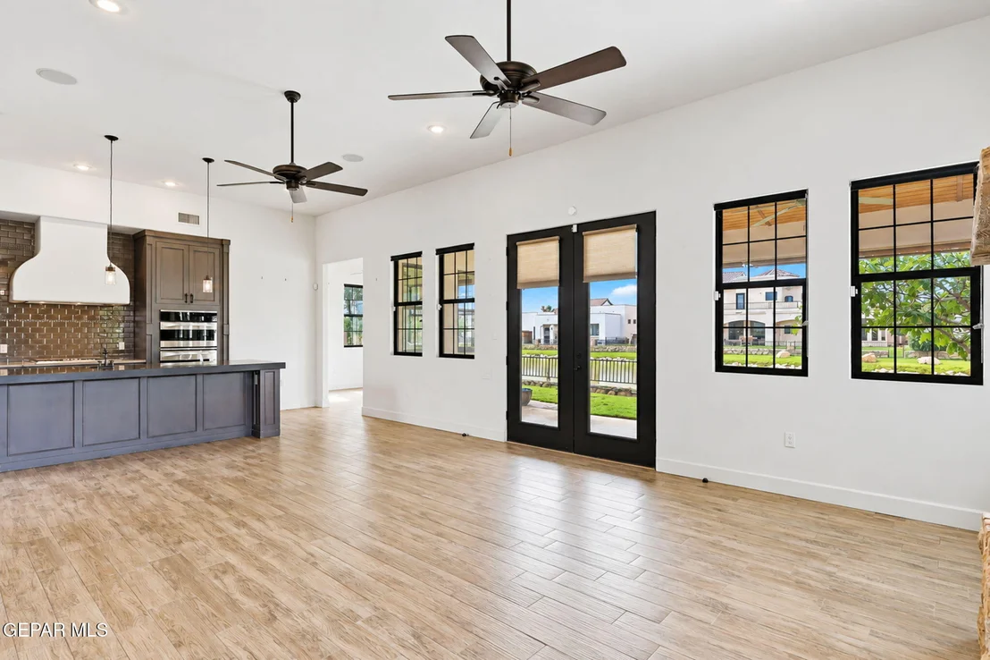 Photo of 5617 RIVER RUN Street