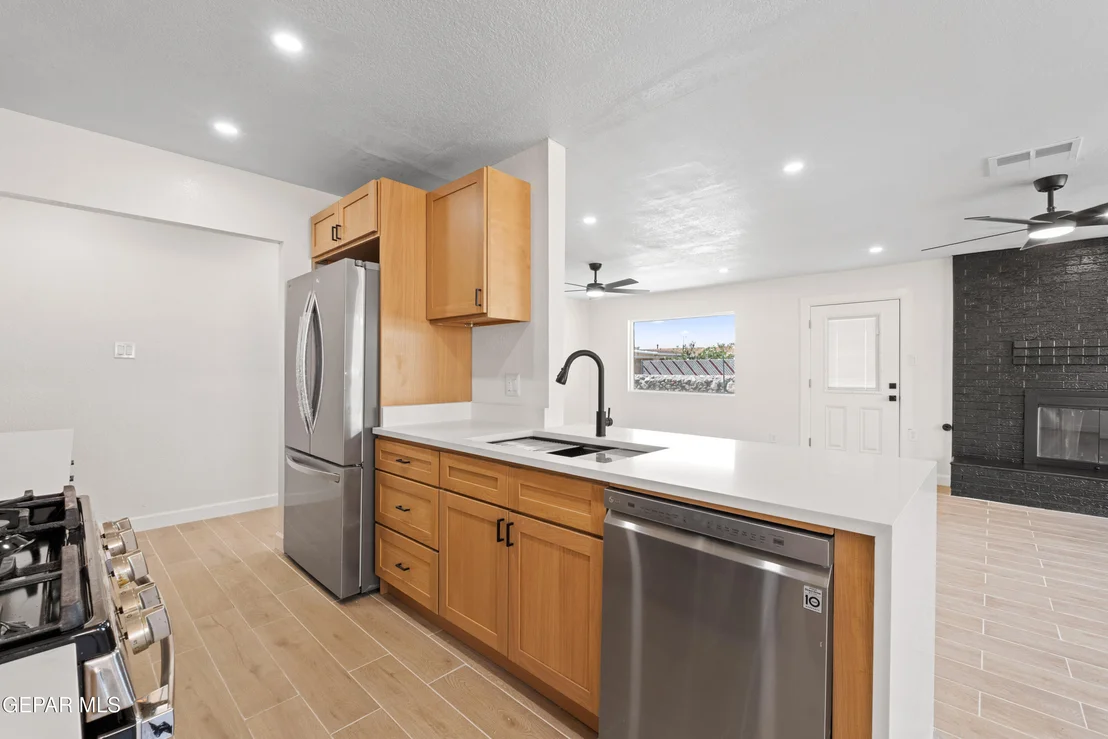 Photo of 2021 Solano Drive