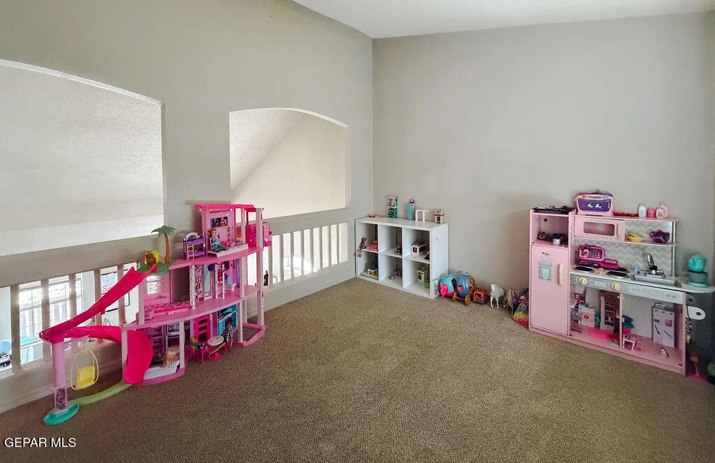 Photo of 695 Teichelkamp Drive