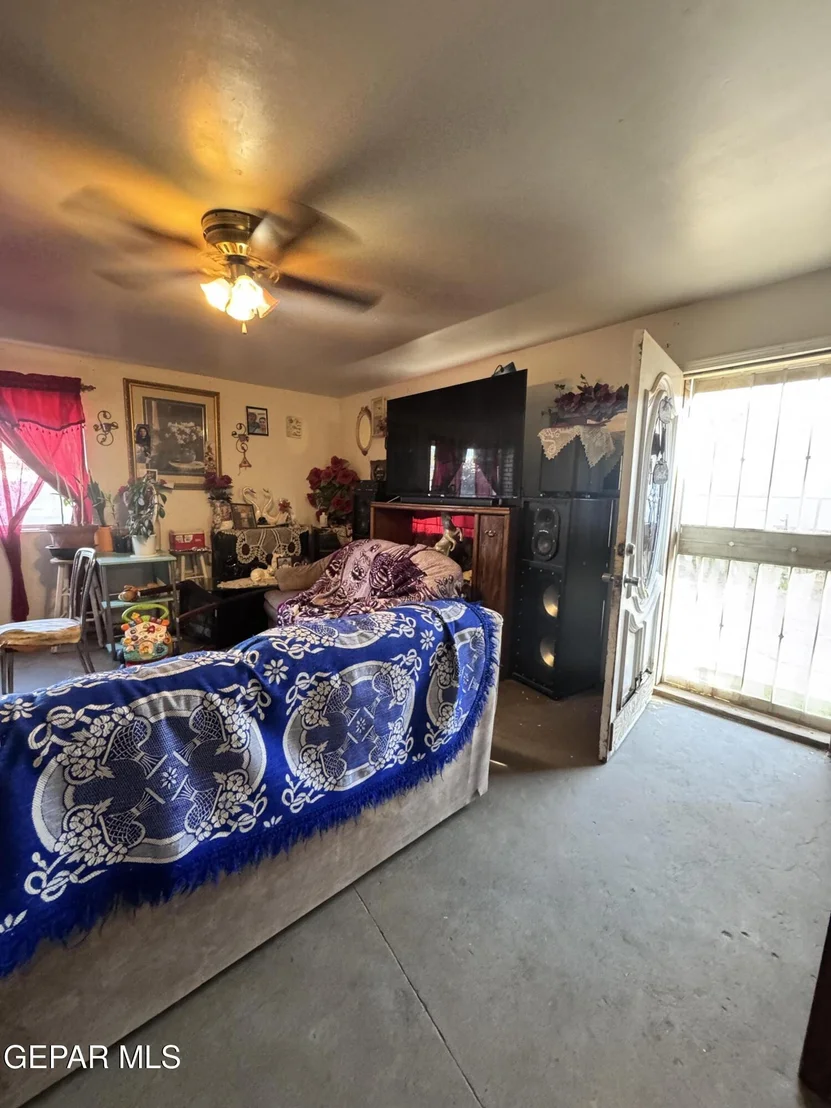 Photo of 7045 1st Street