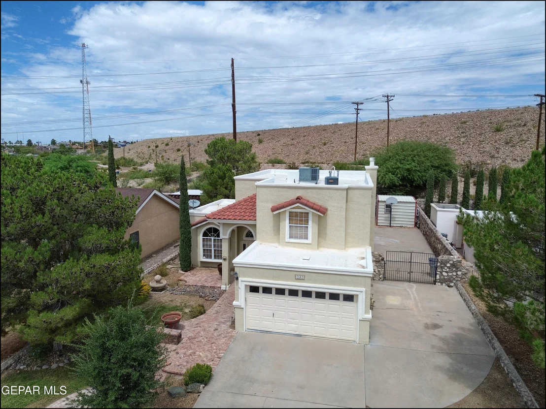 Photo of 7653 DIANJOU Drive