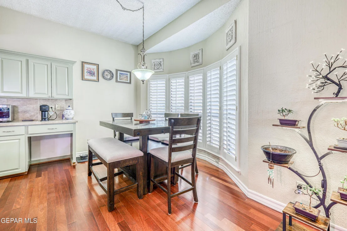 Photo of 7225 Rochester Drive