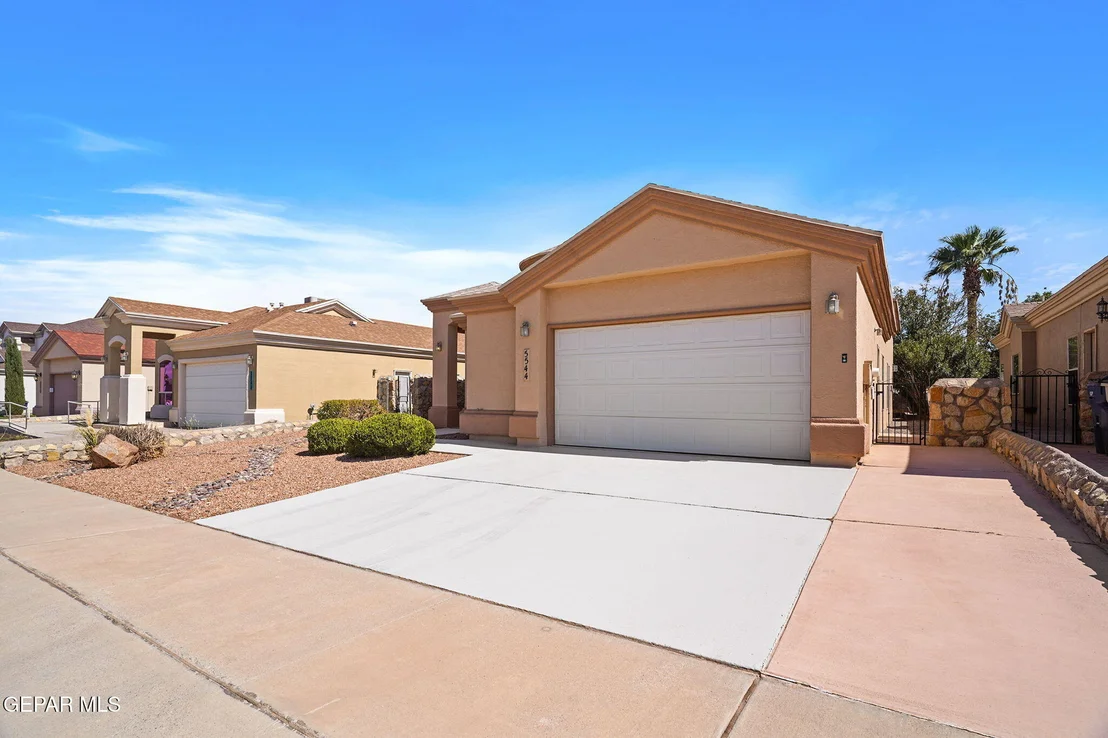Photo of 5544 GUSTAVO MADRID Lane