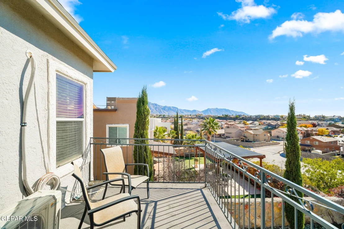 Photo of 1611 PLAYA DEL SOL Street