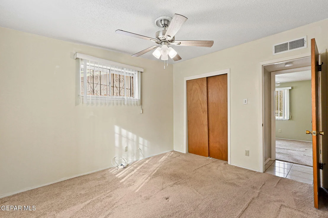 Photo of 233 MANUEL Drive
