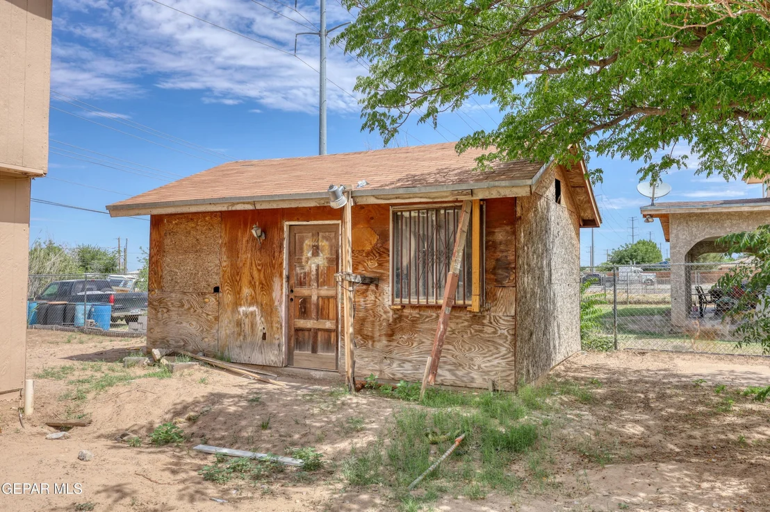 Photo of 7421 MINDORO Place