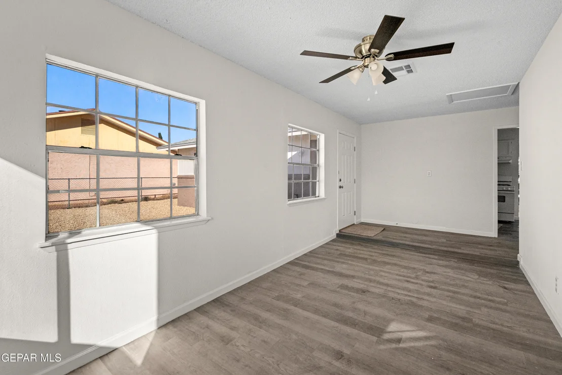 Photo of 10824 OPALSTONE Street