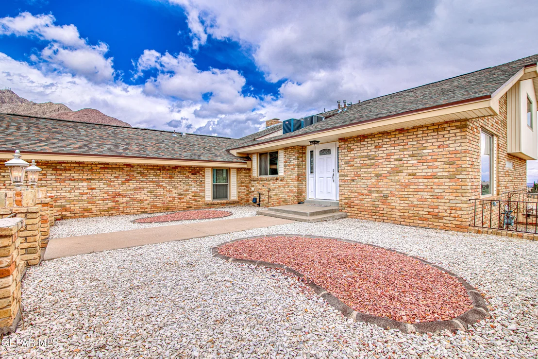 Photo of 2915 STONE EDGE Road