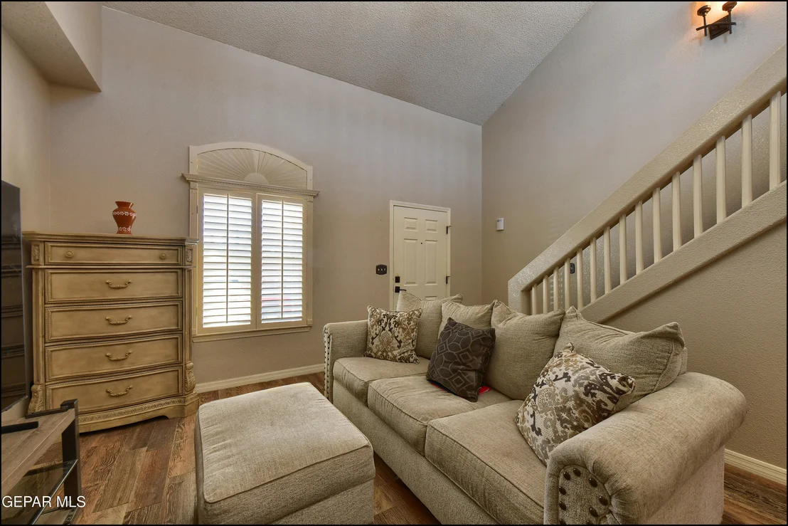 Photo of 11813 DEER GRASS Circle