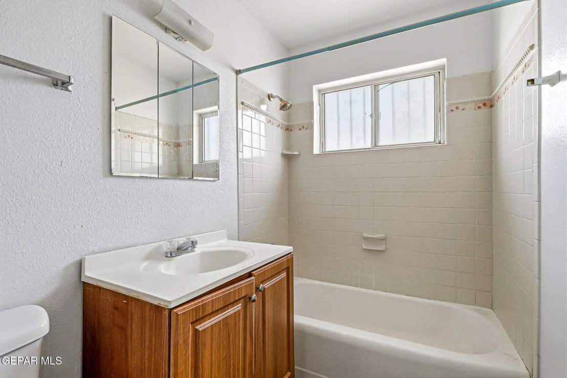 Photo of 5852 STURGEON Drive