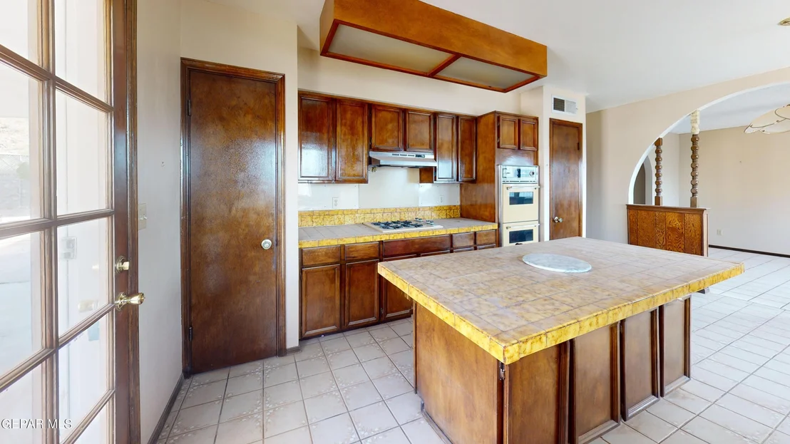 Photo of 6605 MORNINGSIDE Circle