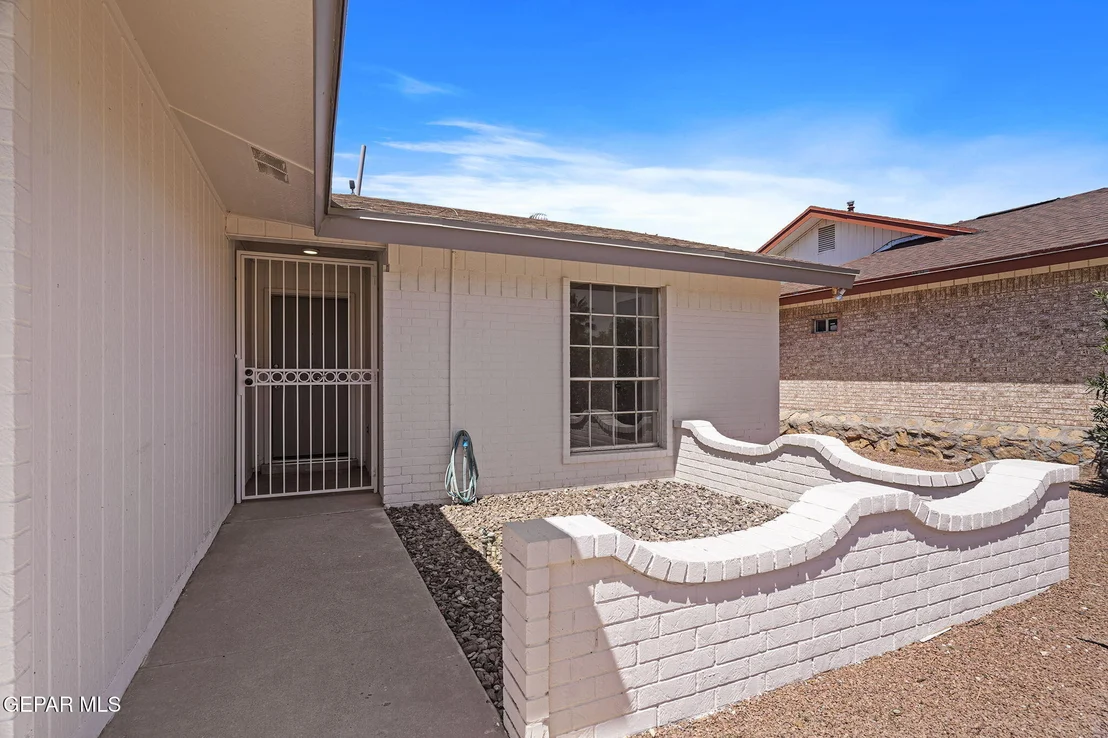 Photo of 1615 BRIAN RAY Circle