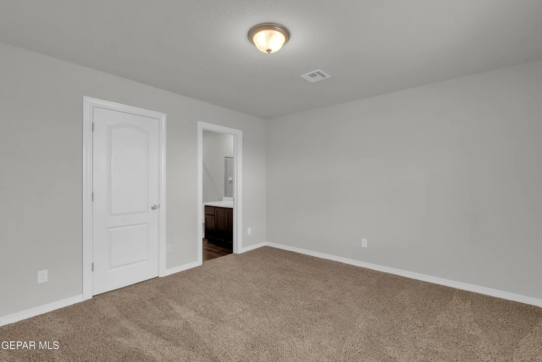 Photo of 1069 WHITEBRUSH Road