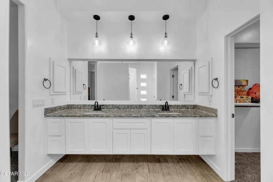 Photo of 7423 SIDEWINDER BEND Drive