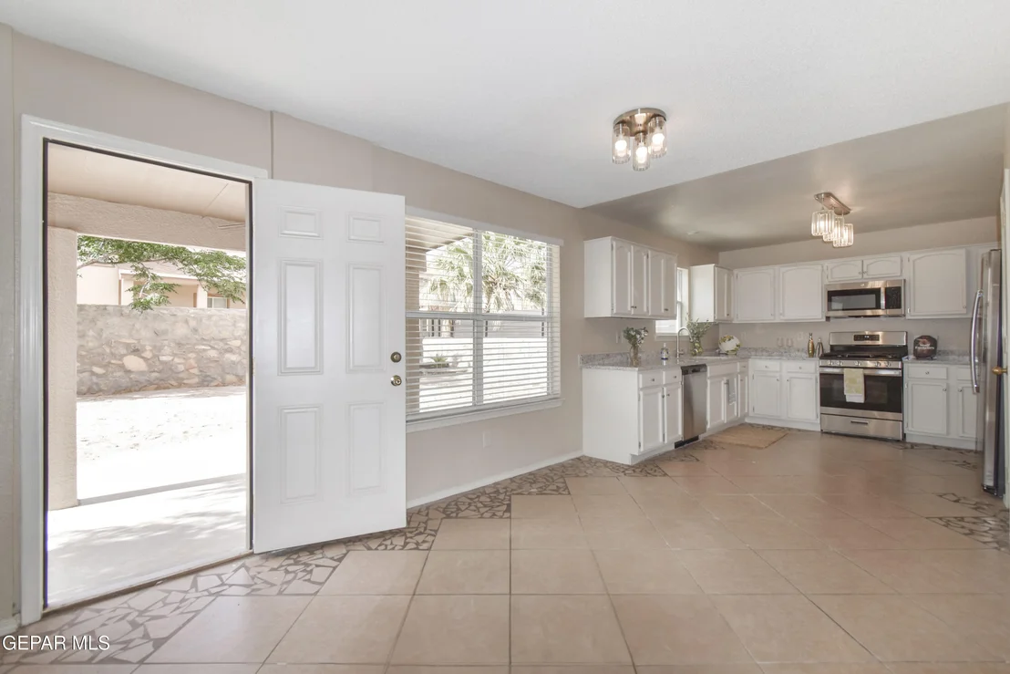 Photo of 14213 PACIFIC POINT Drive