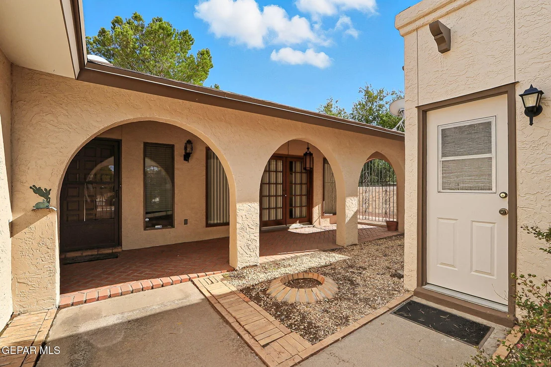 Photo of 7136 Gran Vida Drive