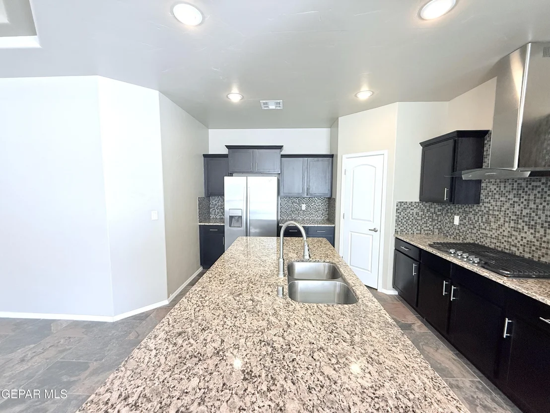 Photo of 270 SilverHill
