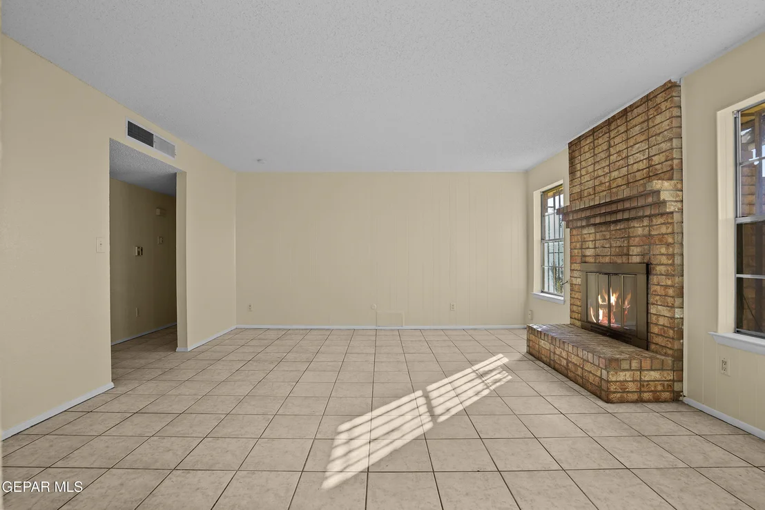 Photo of 4968 GRAPELAND Drive