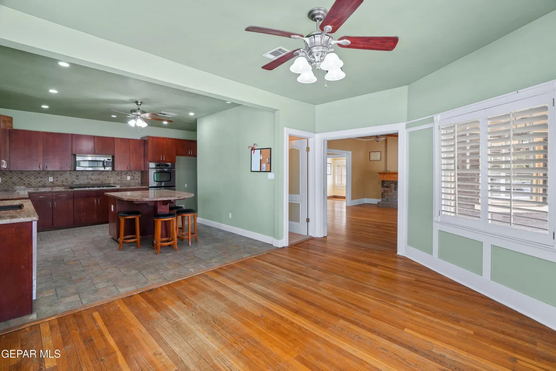 Photo of 3020 Wheeling Avenue