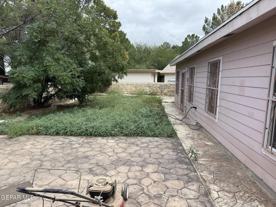 Photo of 3025 OAK TOWER Place