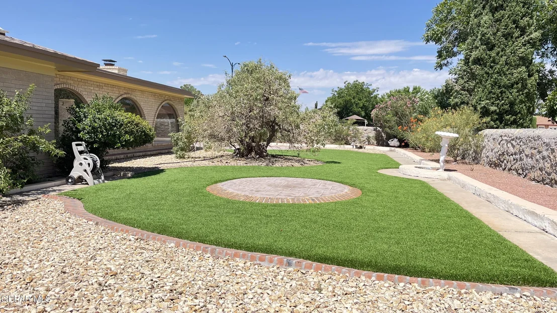Photo of 10601 CAUSEWAY Drive