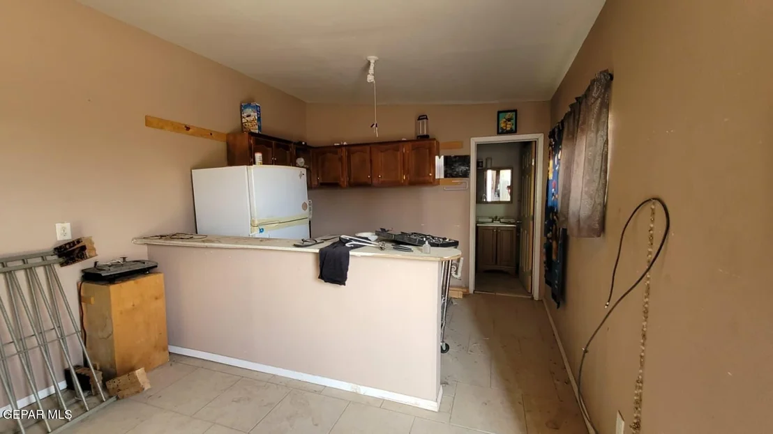 Photo of 854 Yates Place