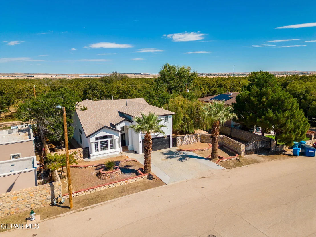 Photo of 12385 Orchard Park