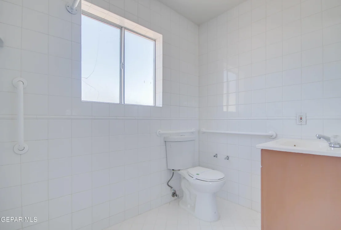 Photo of 8165 JOSEPHINE Circle