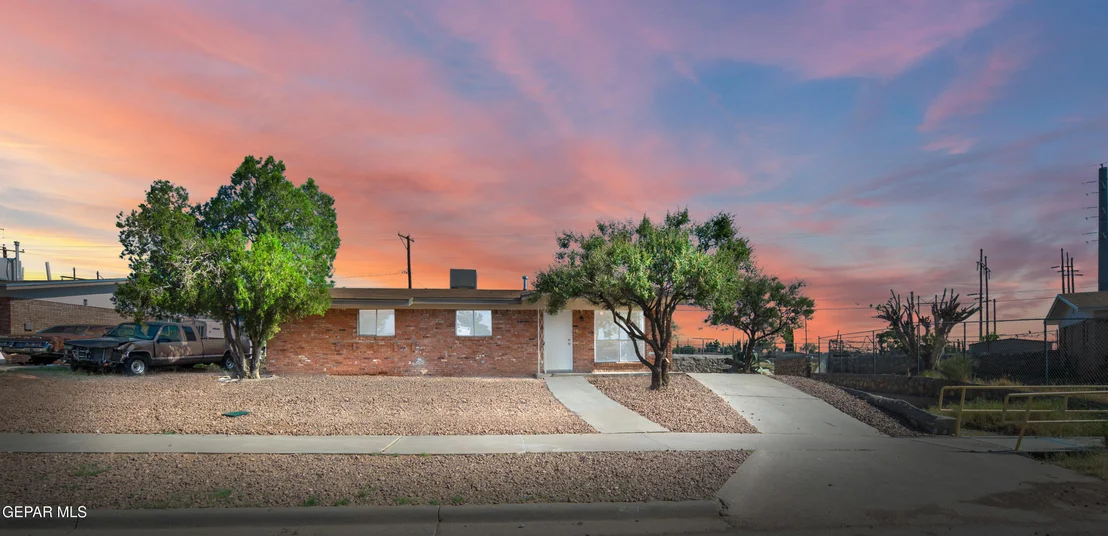 Photo of 5013 WINTHROP Drive